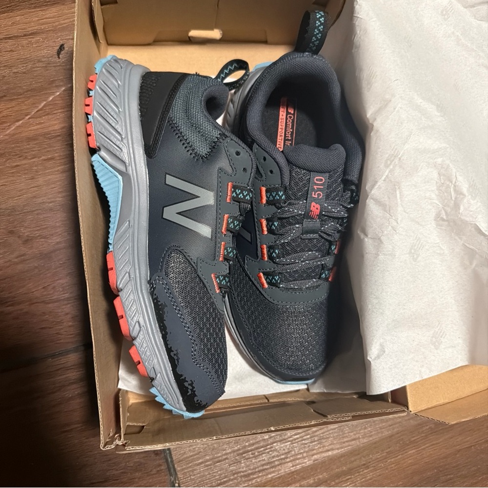New Balance Women’s Size 6 B 510v5 Gray Athletic Trail Running Shoes